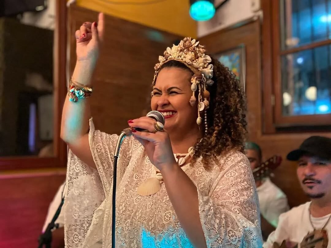 Monique Rocha apresenta ‘O Canto da Guerreira’ no Teatro do Sesi, em Vitória