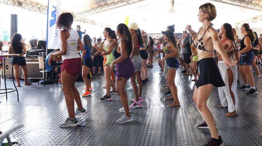 Arena de Verão movimenta a Praia da Costa com esportes, cultura e lazer em janeiro