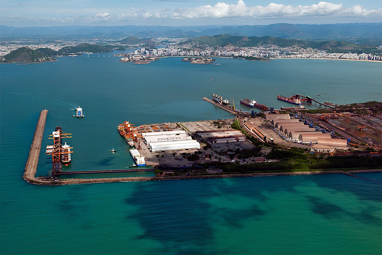 Novo terminal vai colocar ES no mapa das exportações de petróleo e gerar 4 mil empregos
