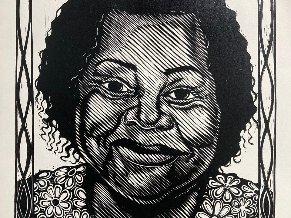 Exposição conta histórias de Dona Domingas e outras personalidades através do cordel