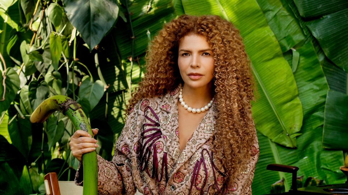 Vanessa da Mata e Casaca se apresentam no Cais das Artes