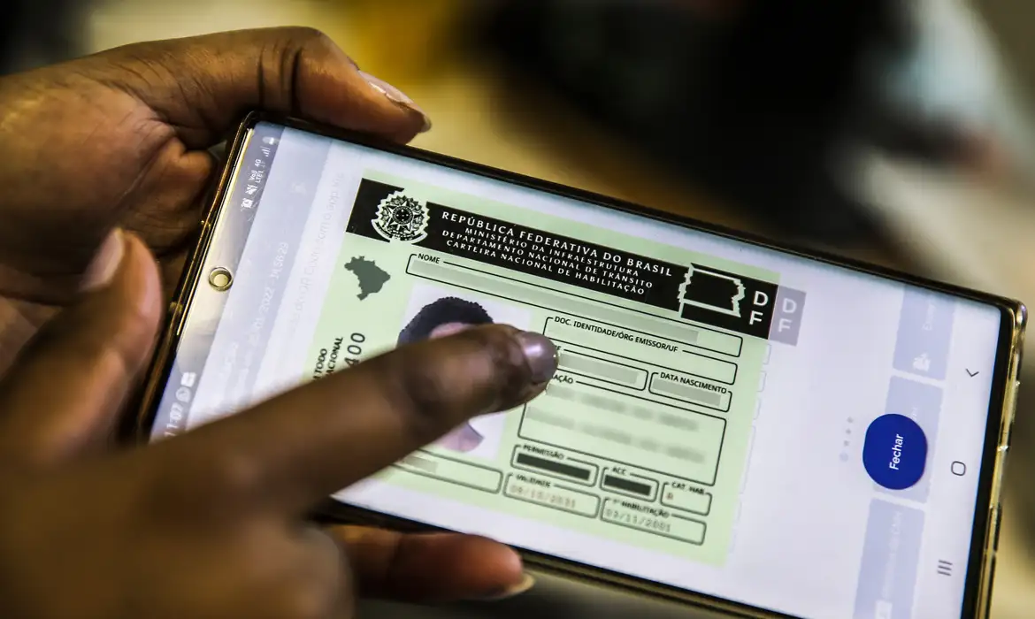 Detran|ES começa a aplicar mudanças nas regras para retirada da CNH