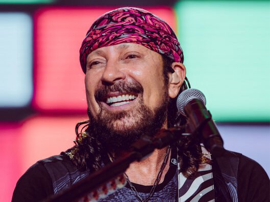 Fim de semana e feriado tem shows nacionais, teatro e festas culturais no ES; veja