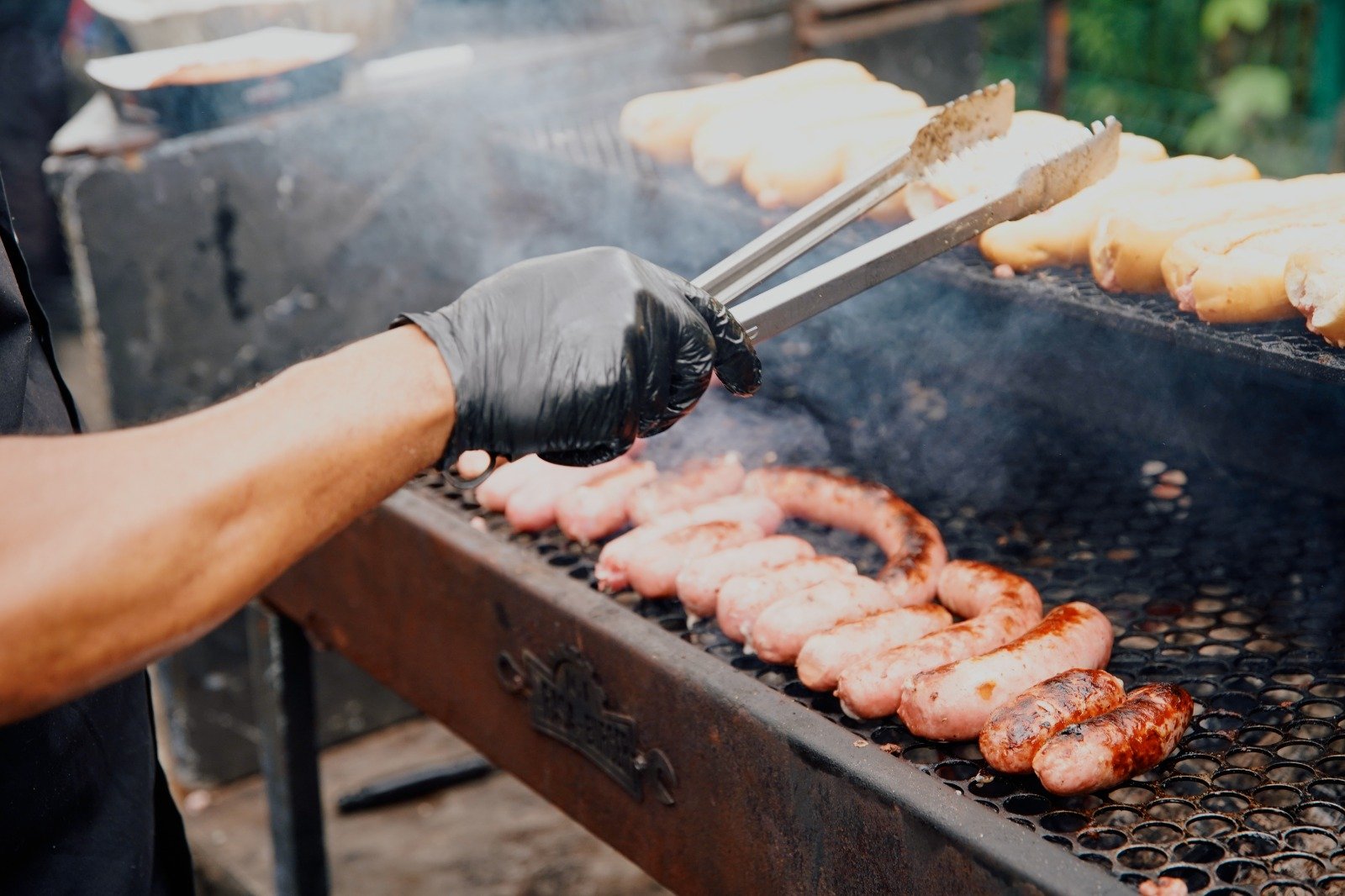 Festival Parrillada do Chefe traz 3 toneladas de carne e shows a Vila Velha
