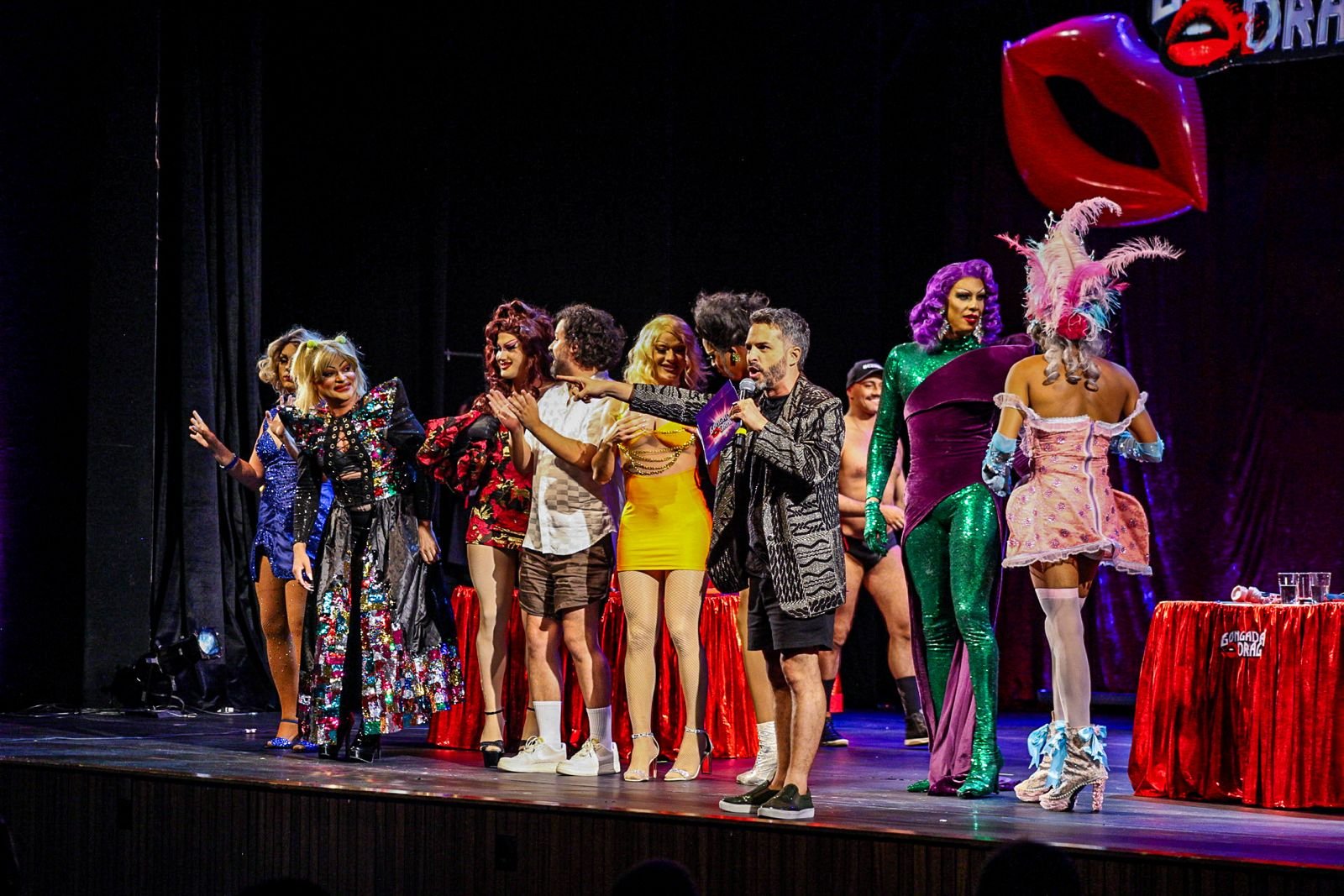 Vitória recebe espetáculo ‘Gongada Drag’ pela primeira vez neste fim de semana
