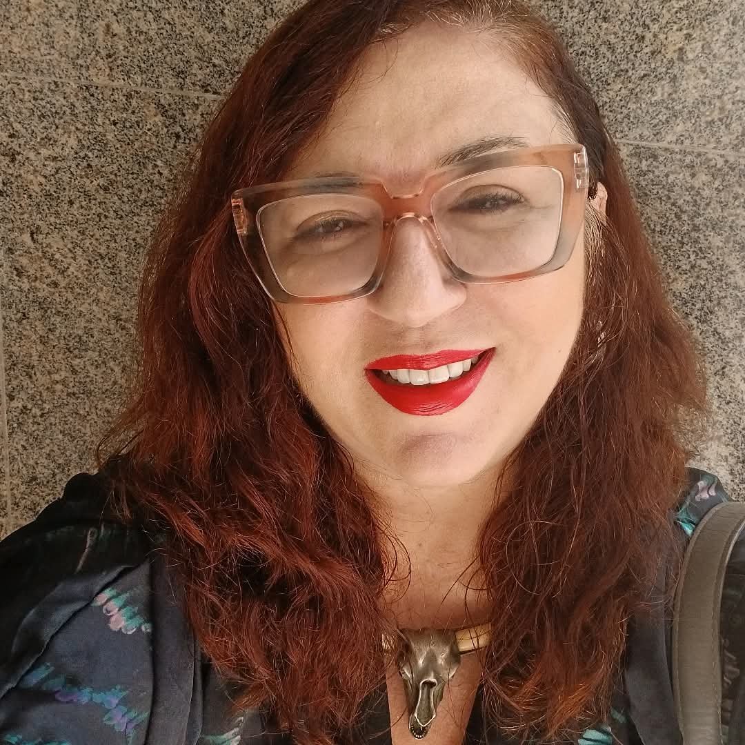 Escritora Mara Coradello participa de bate-papo sobre literatura em Vitória