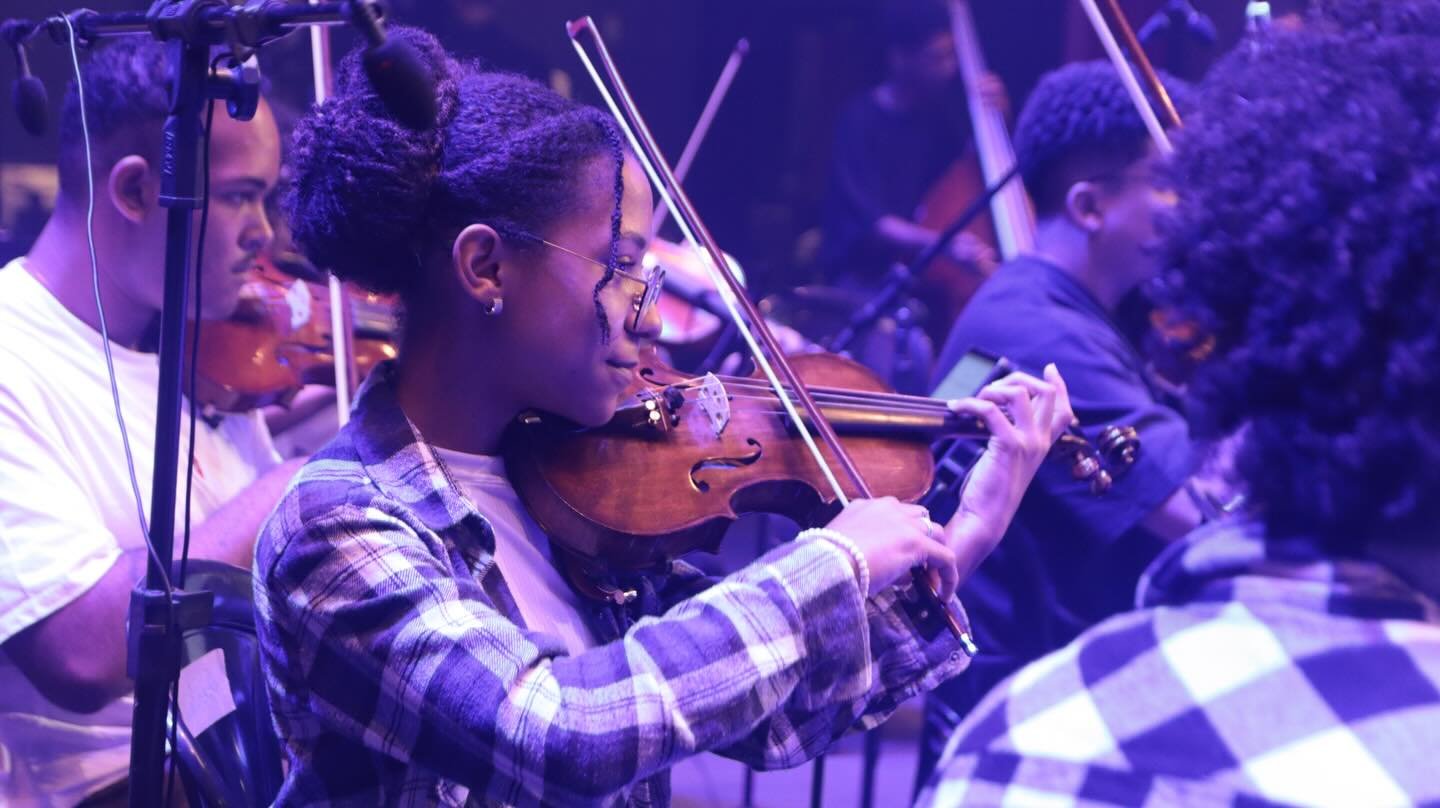 OCA Sinfônica apresenta concerto ‘Entre Tempos e Fronteiras’, em Vitória