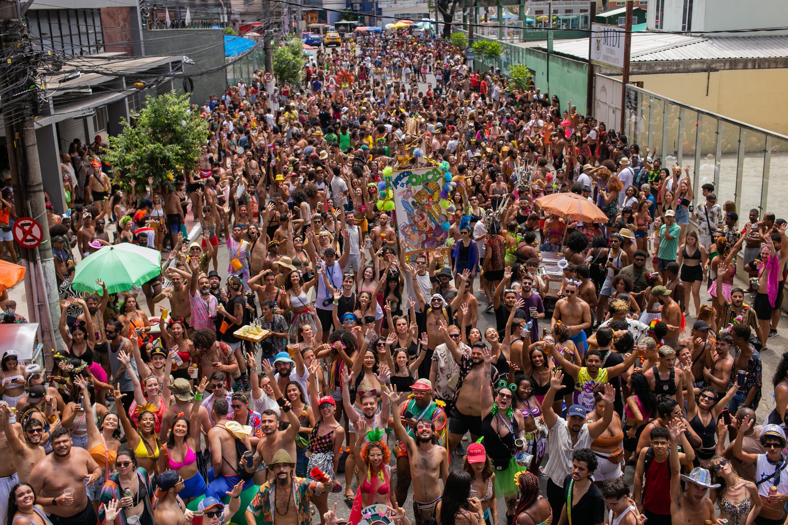 Agenda: Carnaval tem blocos na Grande Vitória, shows de Tiee, Leandro Sapucahy e mais